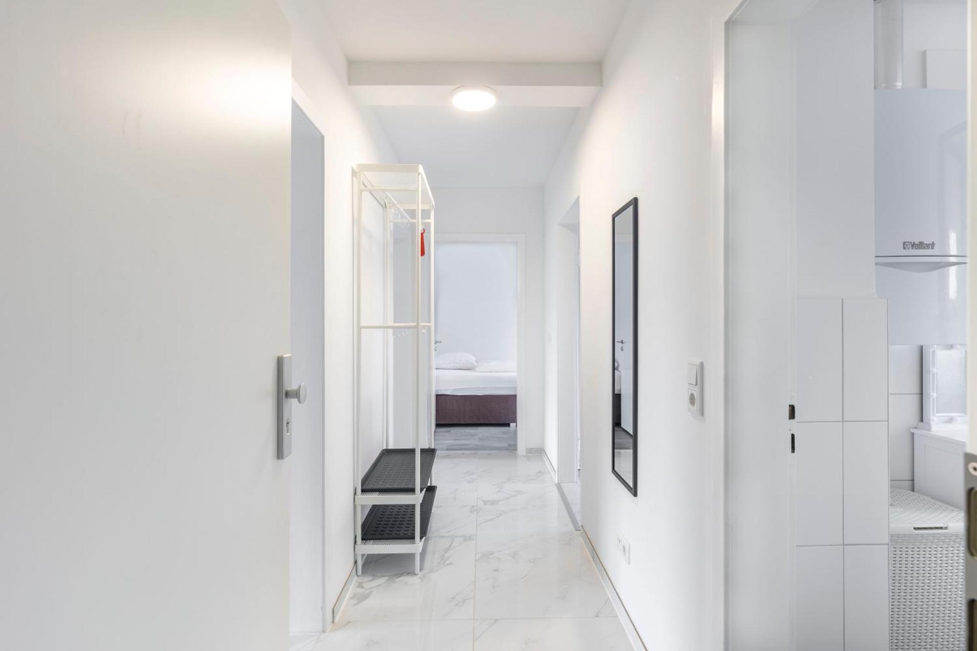 44 Apartments - Modern, Gemuetlich, Wlan, Balkon, Stellplatz 부퍼탈 외부 사진